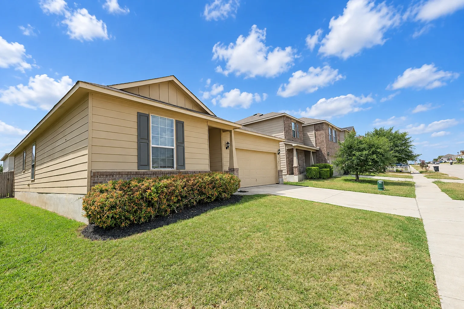 302 W Orion Dr, Killeen — Photo 2