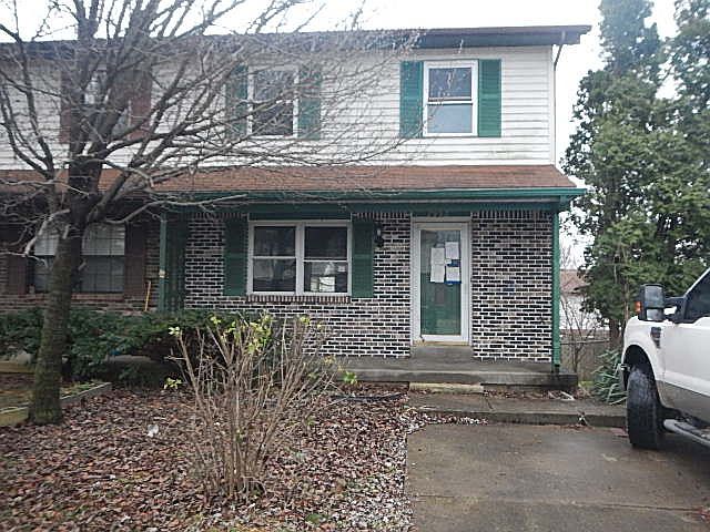 1st image of 2952 Centennial Ave