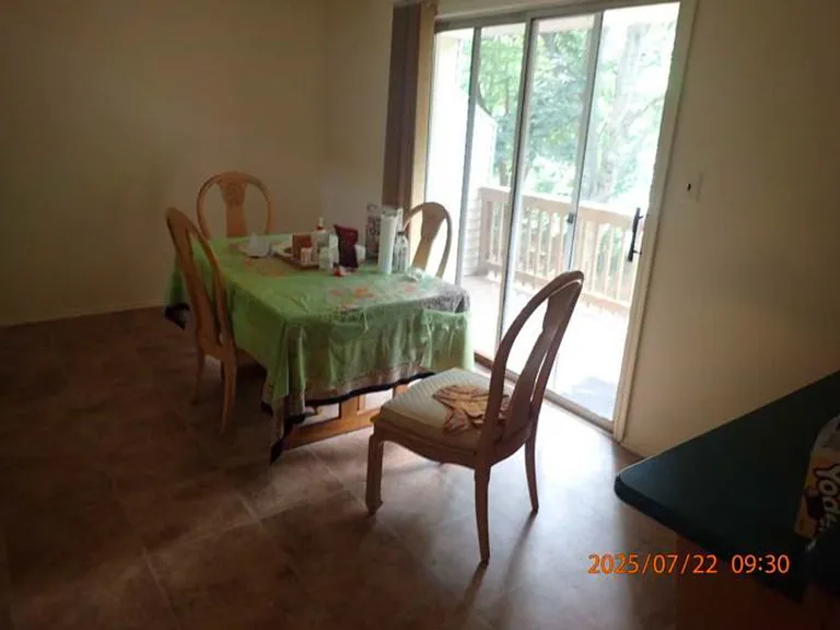 122 Sunnyvale Ct — Photo 9