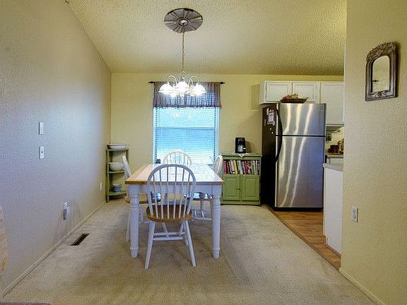 3rd image of 2109 Lafayette Dr