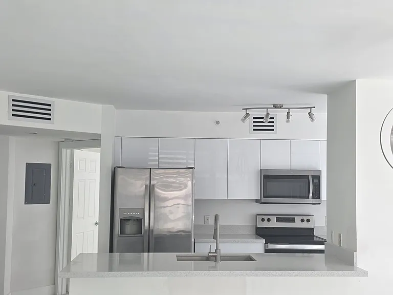 1155 Brickell Bay Dr #701 — Photo 38