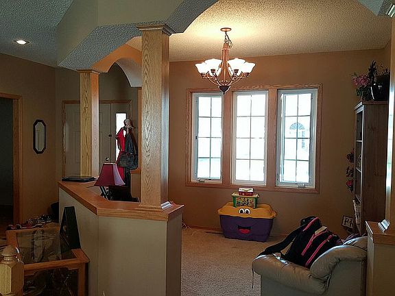 4th image of 1403 Singing Hills Dr SE