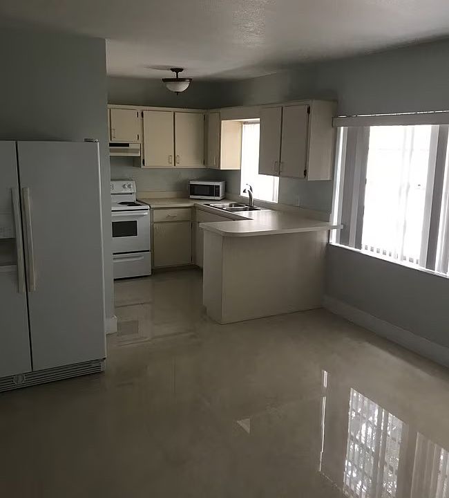 1st image of 2750 SW 114th Ave #1