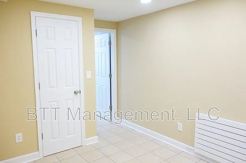 1 bed, 1.0 bath, 500 sqft, $1,295 — Photo 2