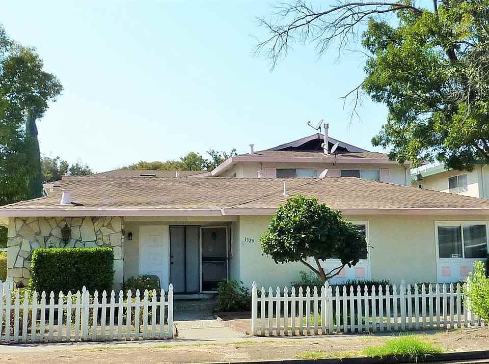 1st image of 1329 Lexington Dr