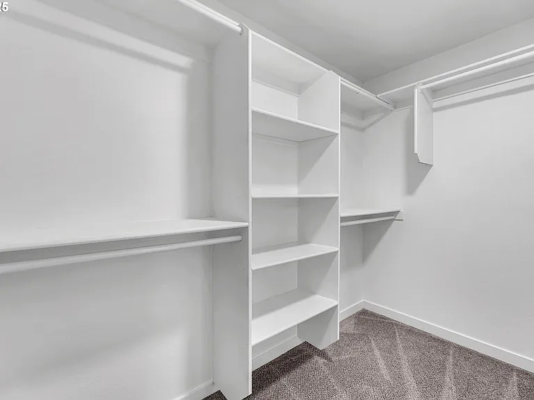 6107 NE 45th Ct — Photo 16