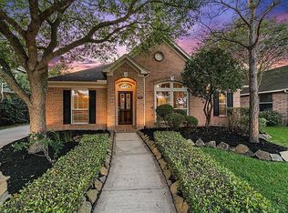 240 Farnworth Cir, League City, TX 77573