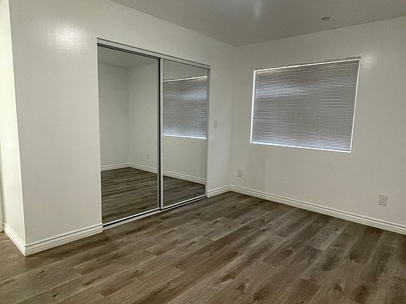 4th image of 9607 Orion Ave