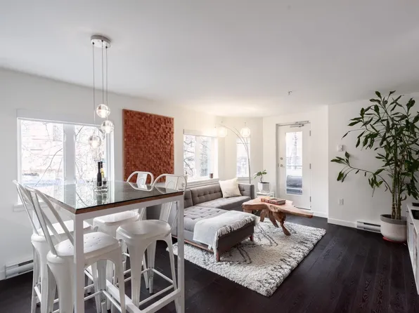 370 Carrall St #203, Vancouver, BC V6B 2J3