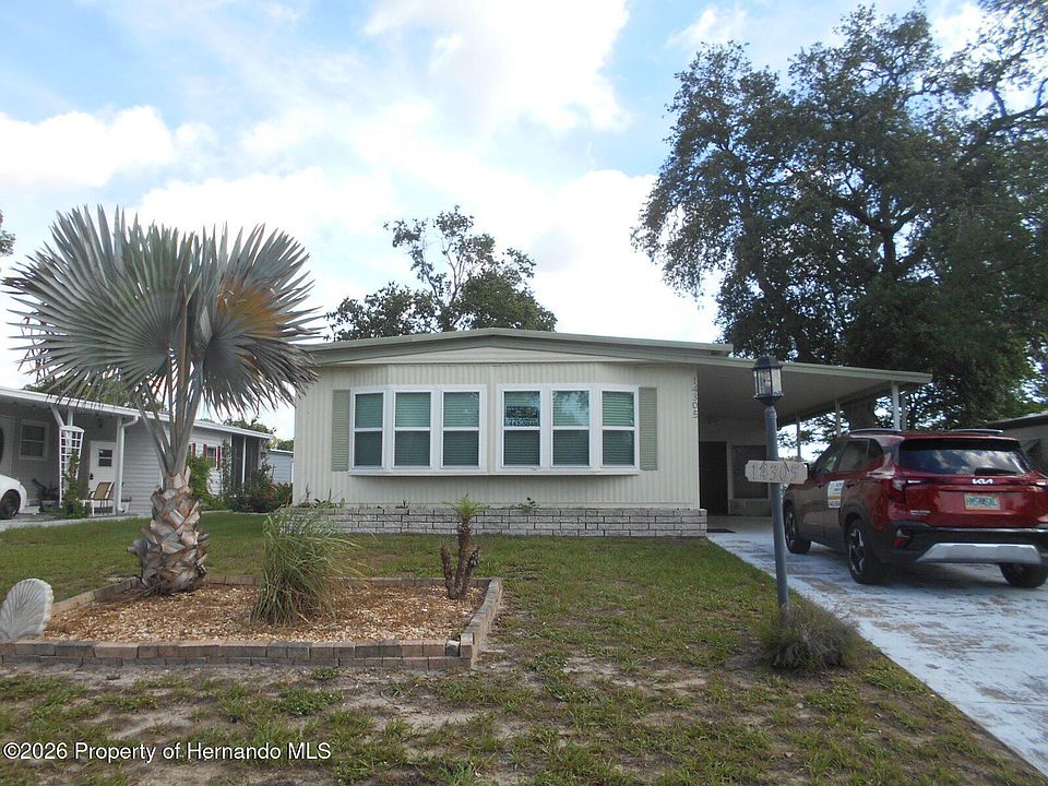 1st image of 14305 Nectarine St