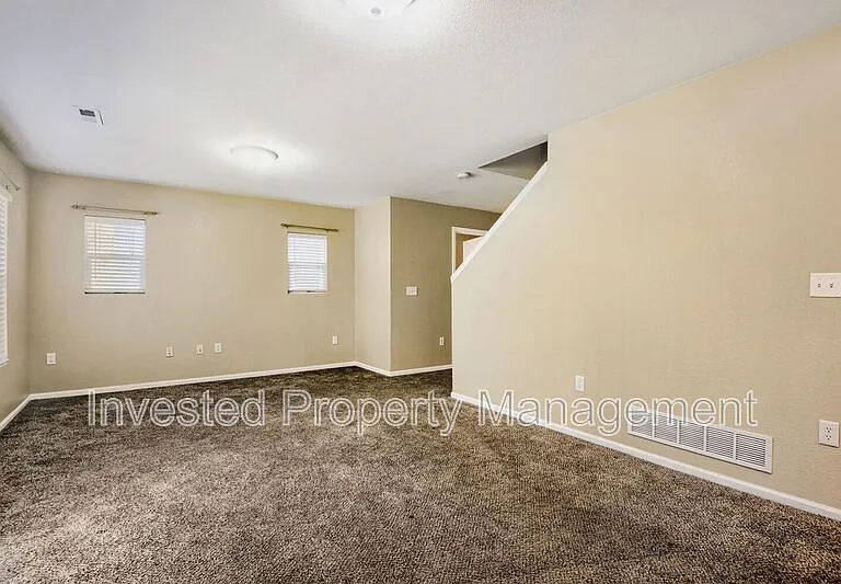 11602 Fenwick Cir — Photo 2
