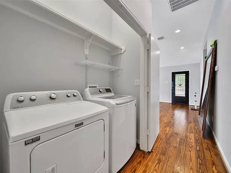 2314 Carr St — Photo 14