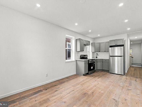 4th image of 5812 Hadfield St #2