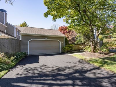 415 Dedham St #D, Newton, MA, 02459