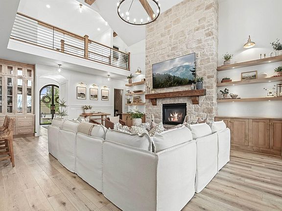 4th image of 6805 S Pemberley Way