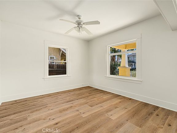4th image of 421 E Adele St