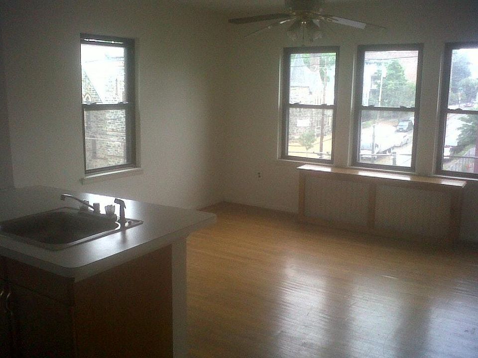 2nd image of 4204 Baltimore Ave