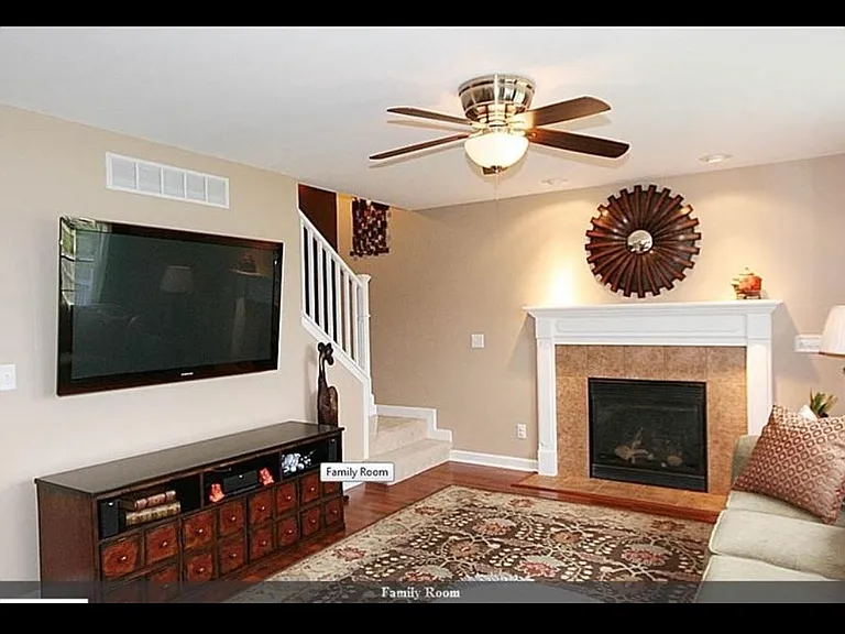 943 W Forsyth Rd — Photo 6