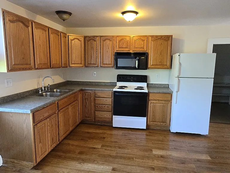 15 Jackson St #5 — Photo 3