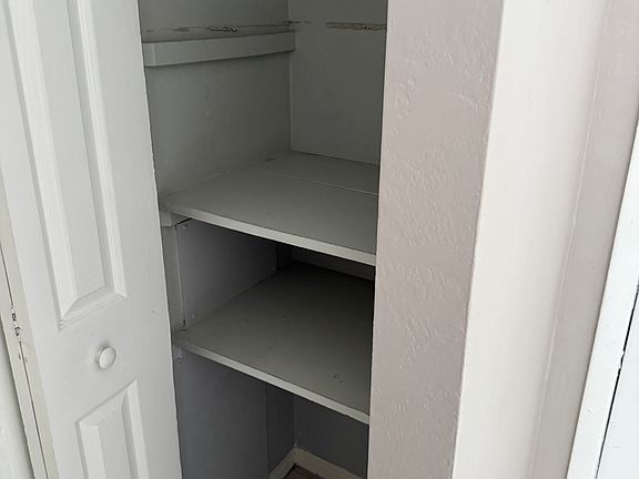 4th image of 309 7th St S #7