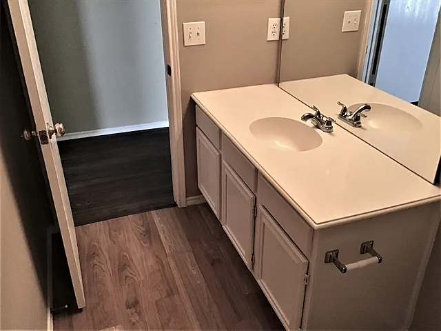 304 Double Oak Ln — Photo 16