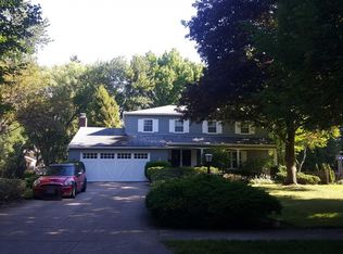 31320 Fairwin Dr, Bay Village, OH
