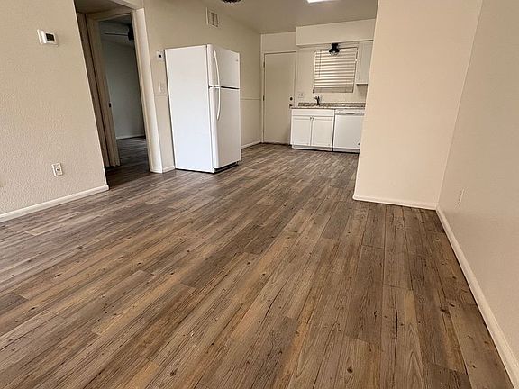 3rd image of 349 E Calle Arizona APT 1