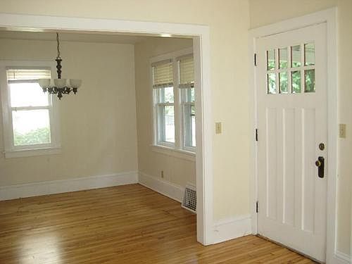 3rd image of 3704 35th Ave S