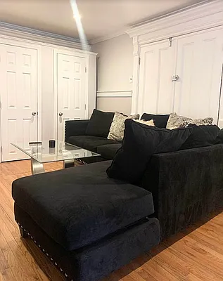 Rented by Voro New York | media 2