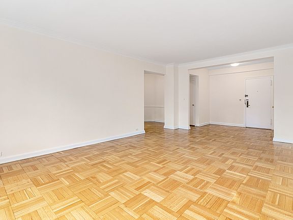 3rd image of 220 Madison Ave #2EE