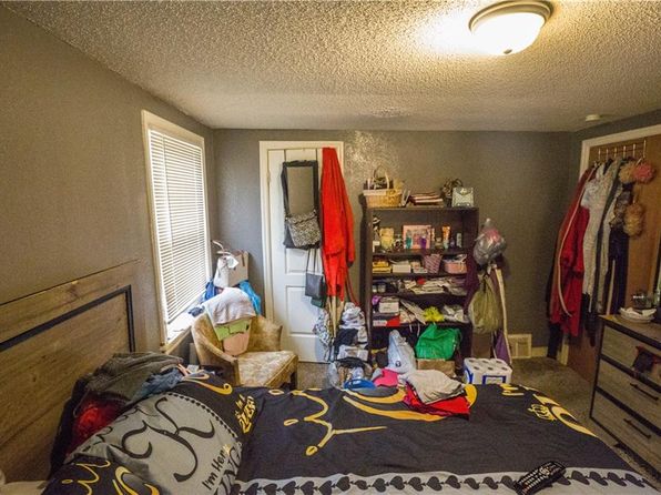 kansas-city-missouri-2074650432 picture