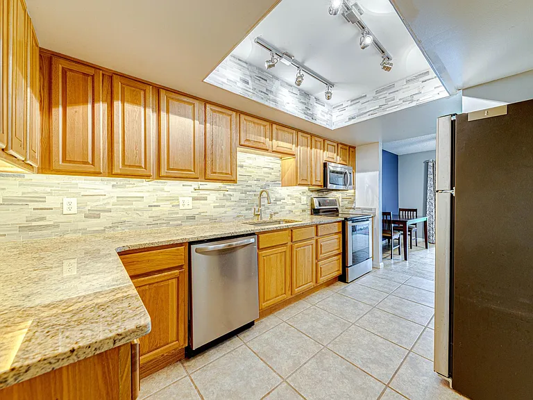1241 Saint Andrews Dr — Photo 8