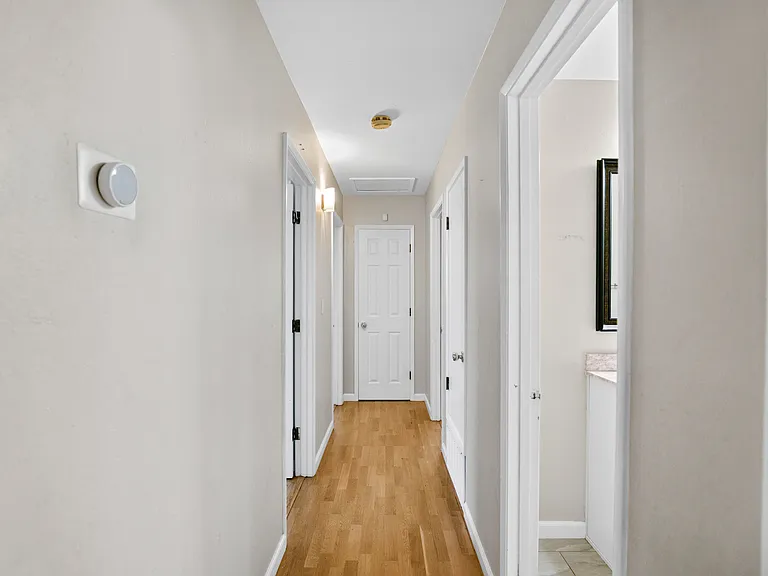 1319 Wylie Way — Photo 8