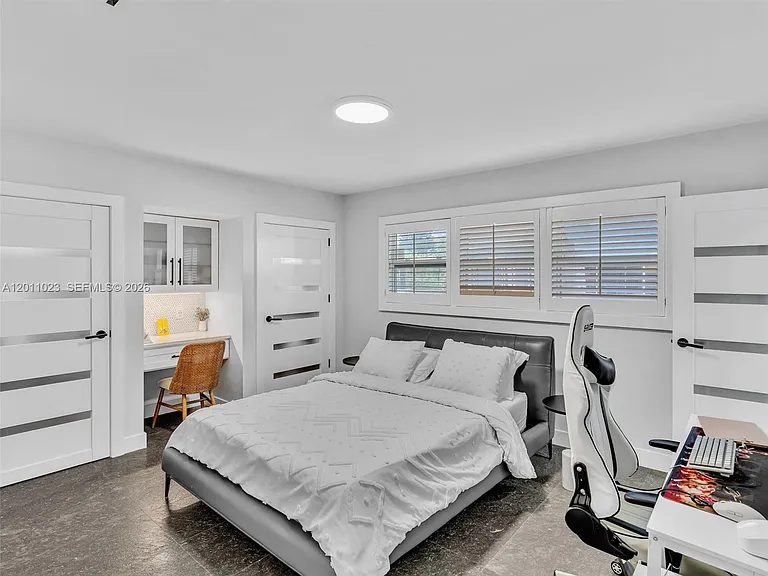 840 S Southlake Dr — Photo 80