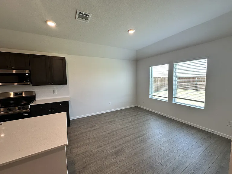503 Northern Red Dr — Photo 7