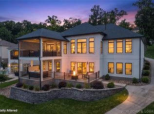 620 Brookhaven Ln, Sunrise Beach, MO 65079
