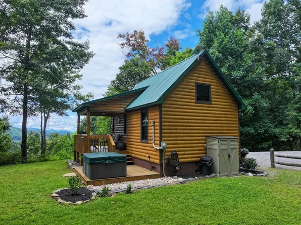 42 Mountain Creek Crossing Rd, Bryson City, NC 28713