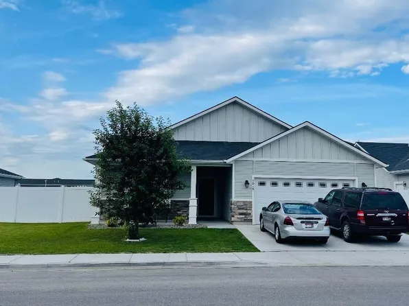 1015 White Birch Ave, Twin Falls, ID 83301