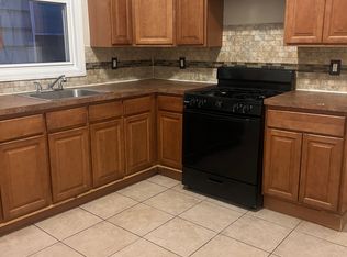 826 S 16th St #2, Newark, NJ 07108