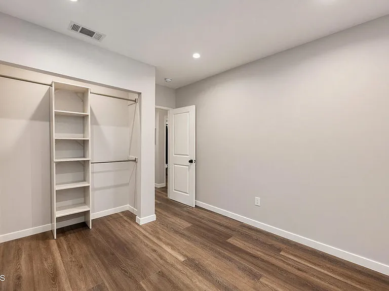 4419 Corliss St — Photo 12