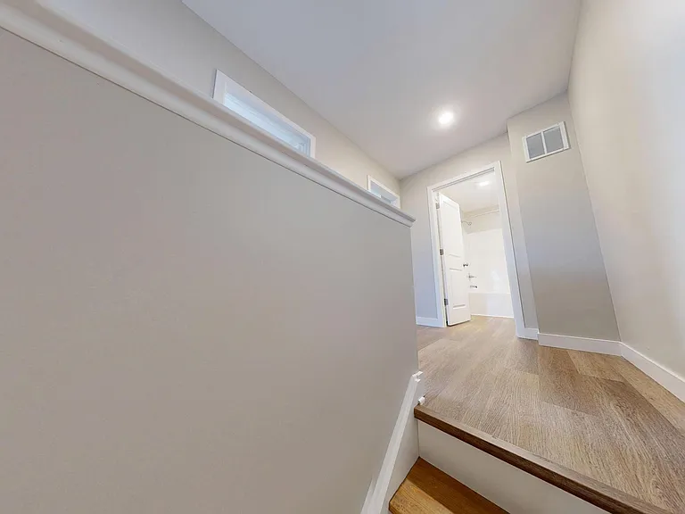 1341 Luke Ln — Photo 5