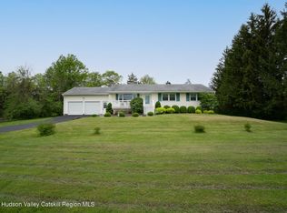 215 Flats Rd, Athens, NY 12015
