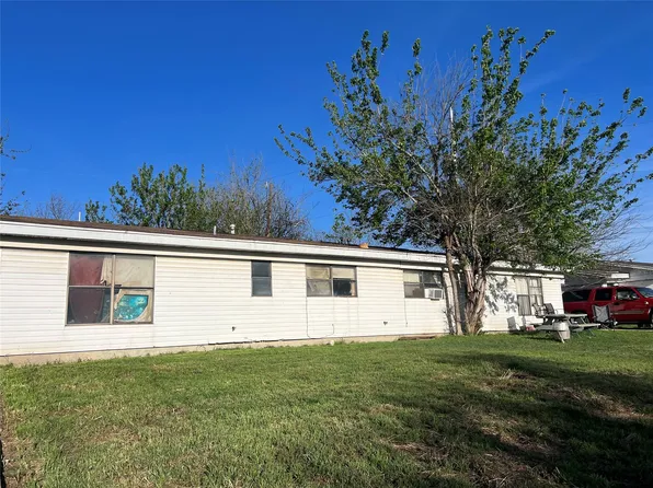 523 Lenora Dr, Taylor, TX 76574