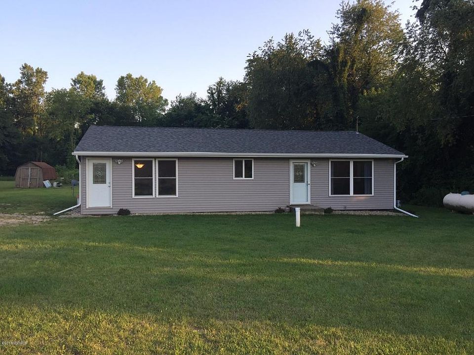 1st image of 61683 48th Ave