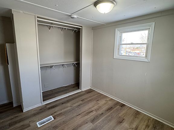 4th image of 3705 W Locust St Trailer 7