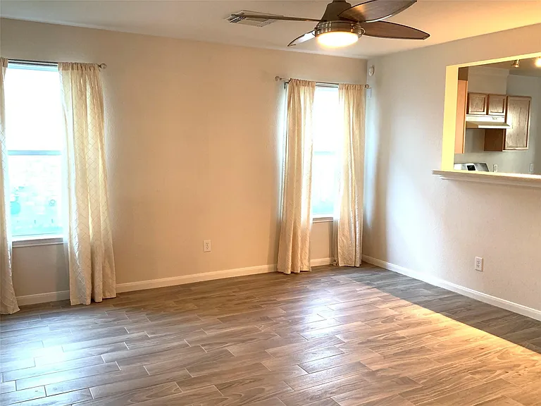 3526 George Washington Ln — Photo 8