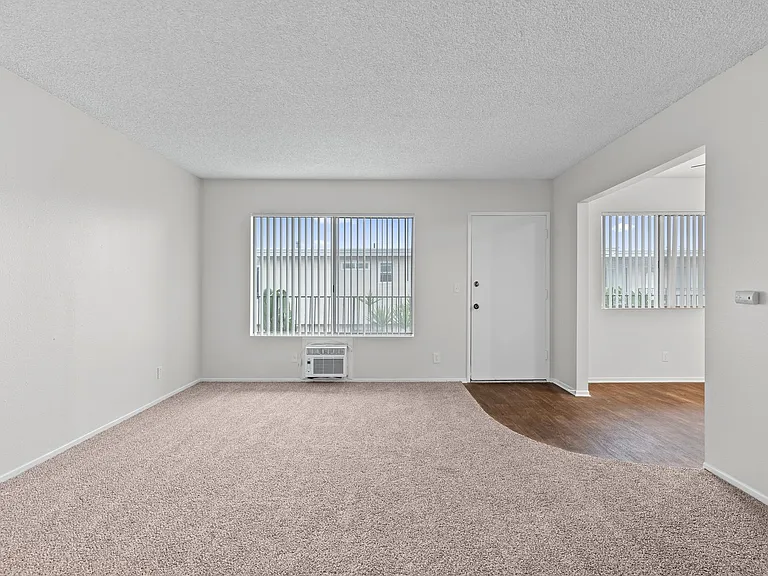 8331 Lampson Avenue — Photo 20
