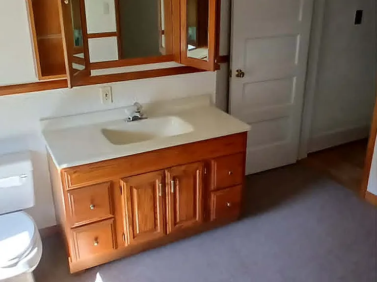 648 Linden Ave — Photo 18