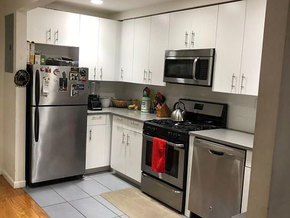 4th image of 230 W 113th St #B