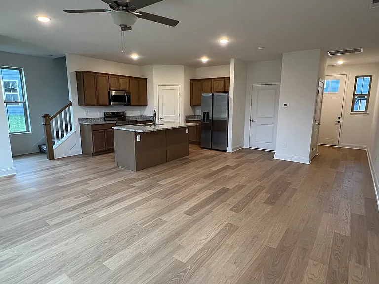 1412 Mountain Quail Cir #61 — Photo 6